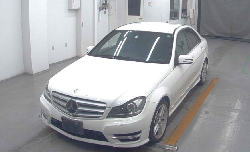 2013 MERCEDES BENZ C200