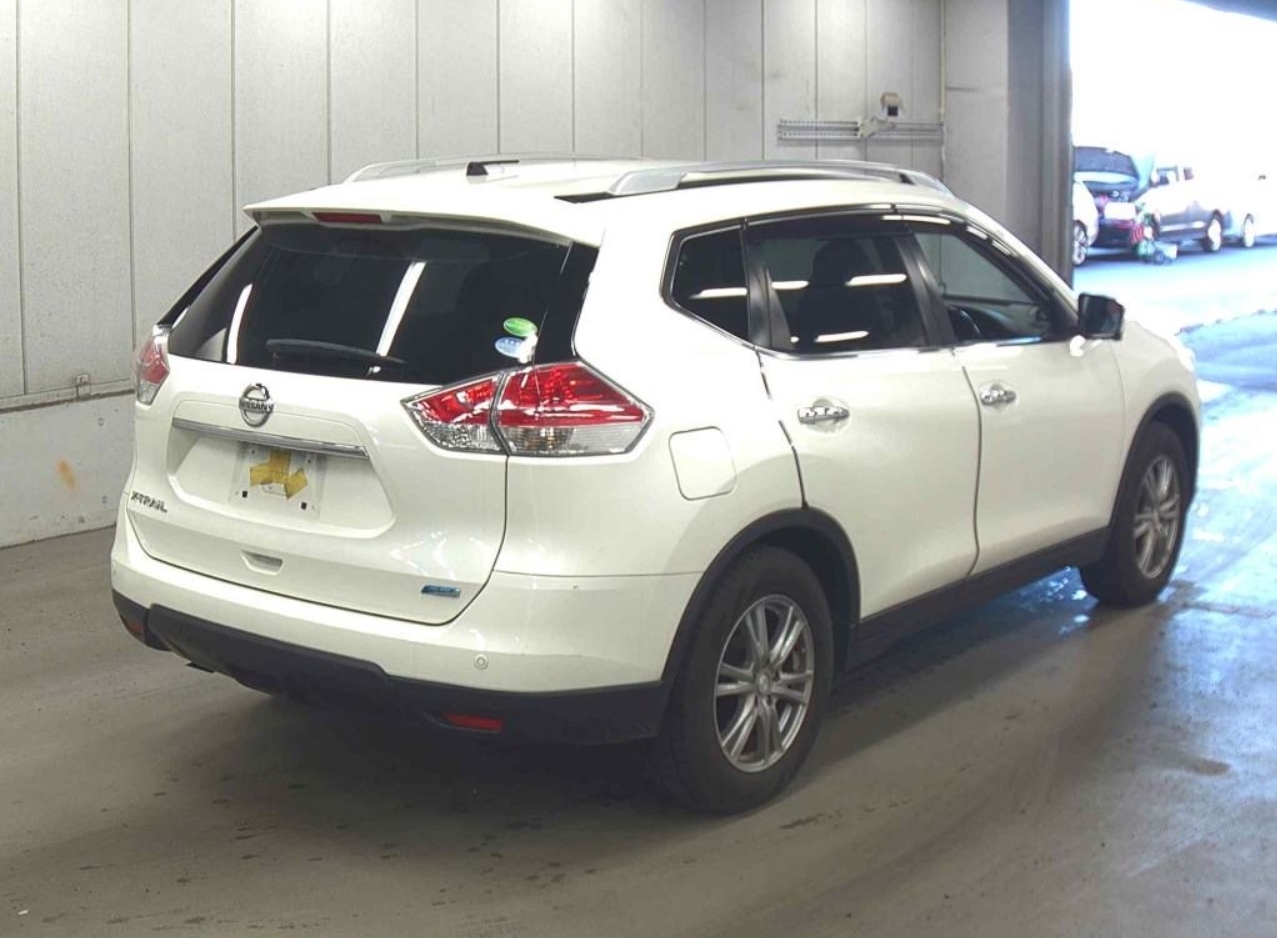 2015 NISSAN X-TRAIL 7 SEATS