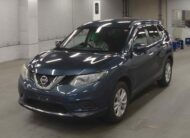 2015 NISSAN X-TRAIL