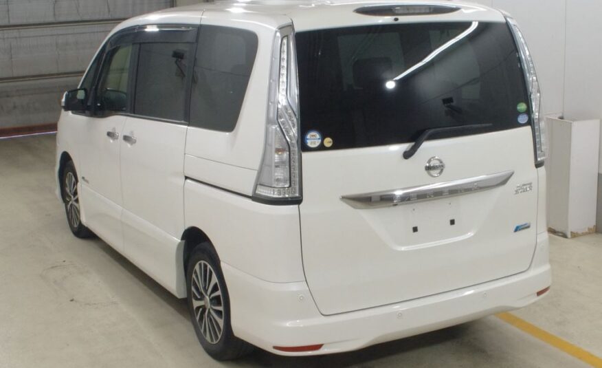 2015 NISSAN SERENA