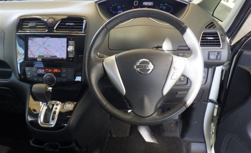 2015 NISSAN SERENA