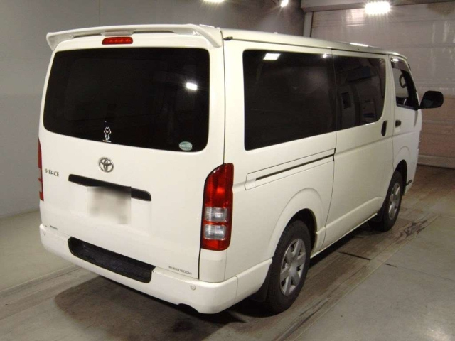 2015 TOYOTA HIACE VAN