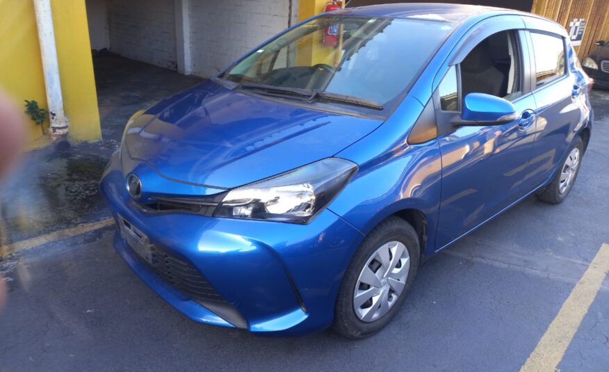 2015 TOYOTA VITZ