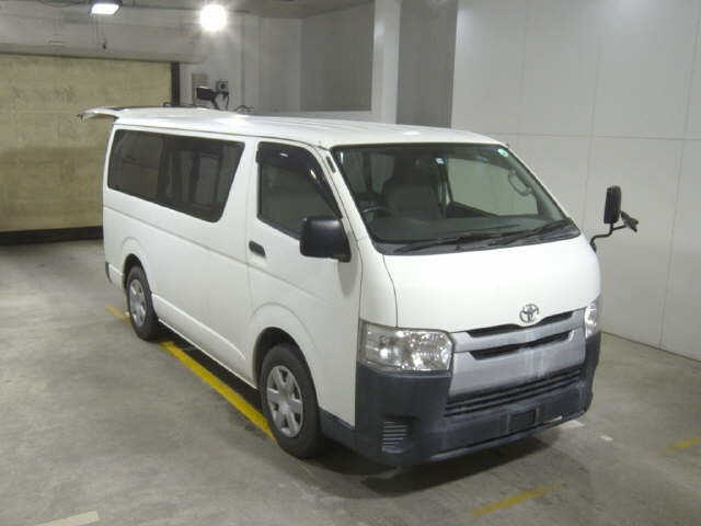 2016 TOYOTA HIACE VAN