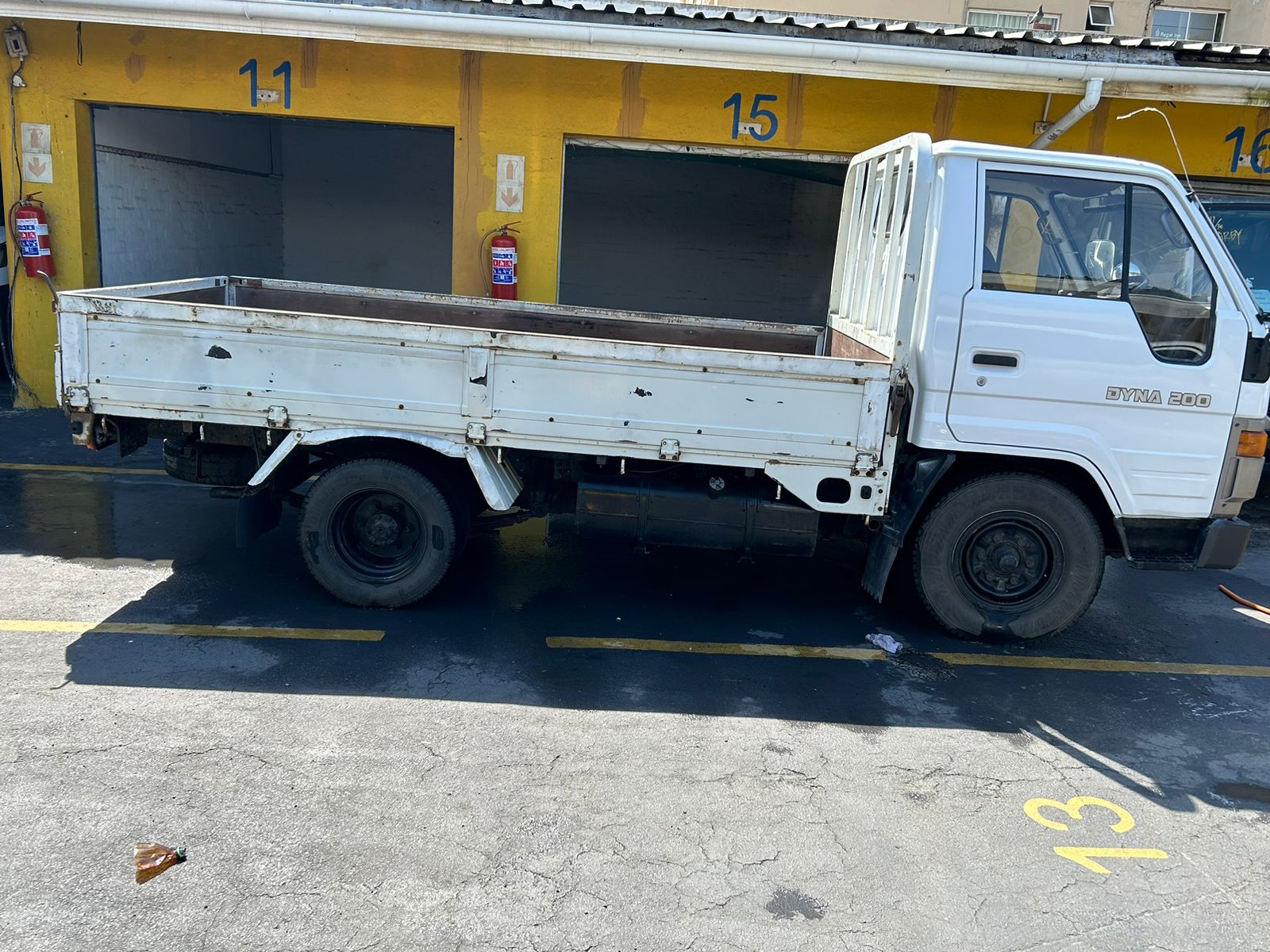 1988 TOYOTA DYNA 200