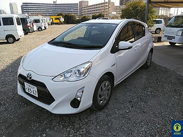 2016 TOYOTA AQUA