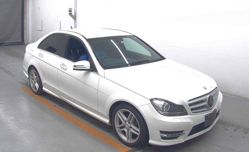 2013 MERCEDES BENZ C200