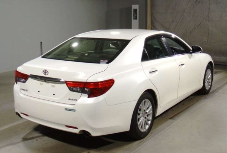 2015 TOYOTA MARK X