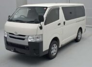 TOYOTA HIACE VAN 2015