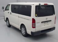 TOYOTA HIACE VAN 2015