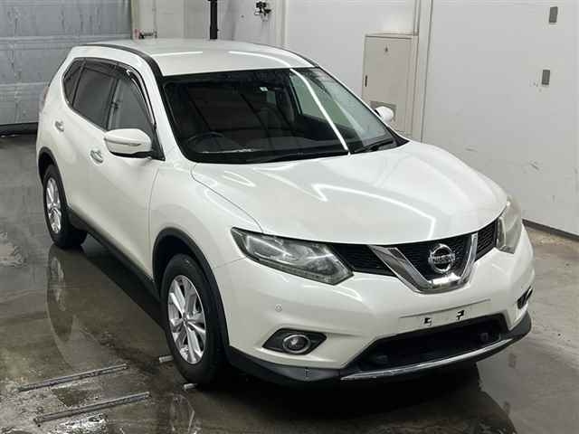 2015 NISSAN X TRAIL 7 SEATER