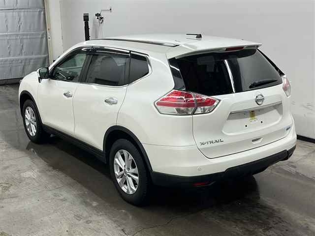 2015 NISSAN X TRAIL 7 SEATER