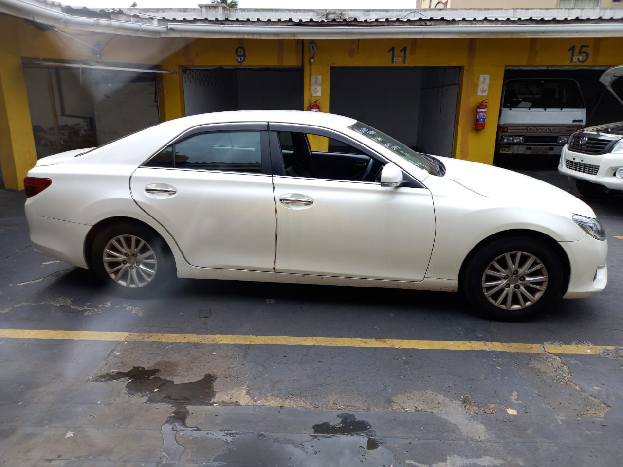 2014 Toyota Mark X