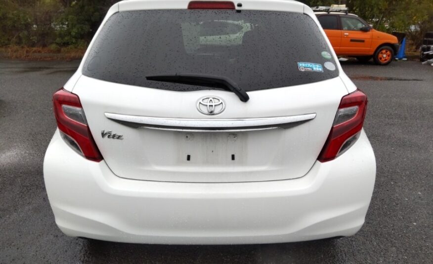 2015 TOYOTA VITZ