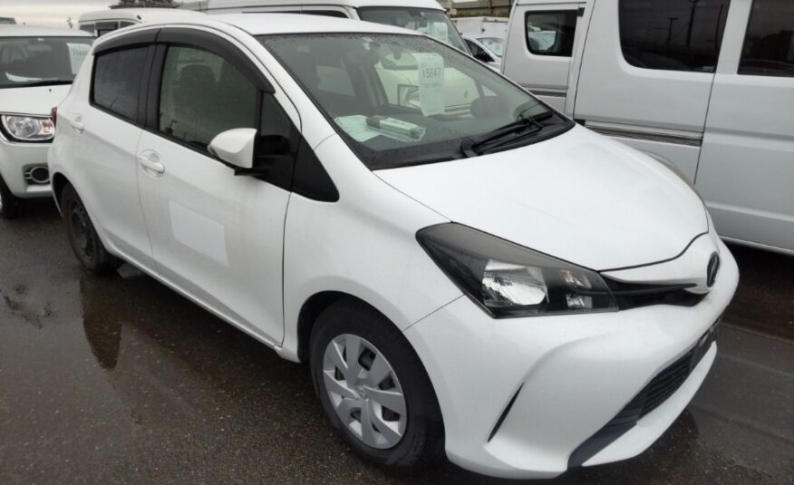 2015 TOYOTA VITZ