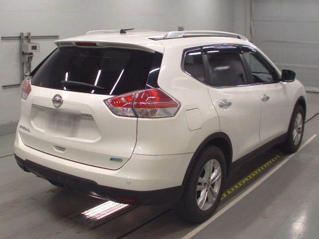 2015 NISSAN X TRAIL 5 SEATER