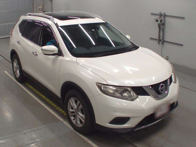 2015 NISSAN X TRAIL 5 SEATER