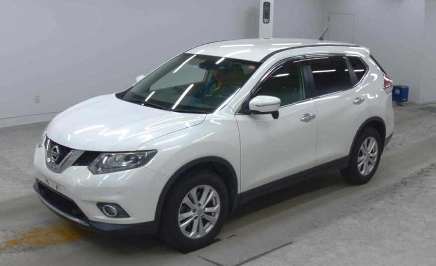 2015 NISSAN X TRAIL 7 SEATER