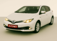Toyota Auris Hybrid 2016