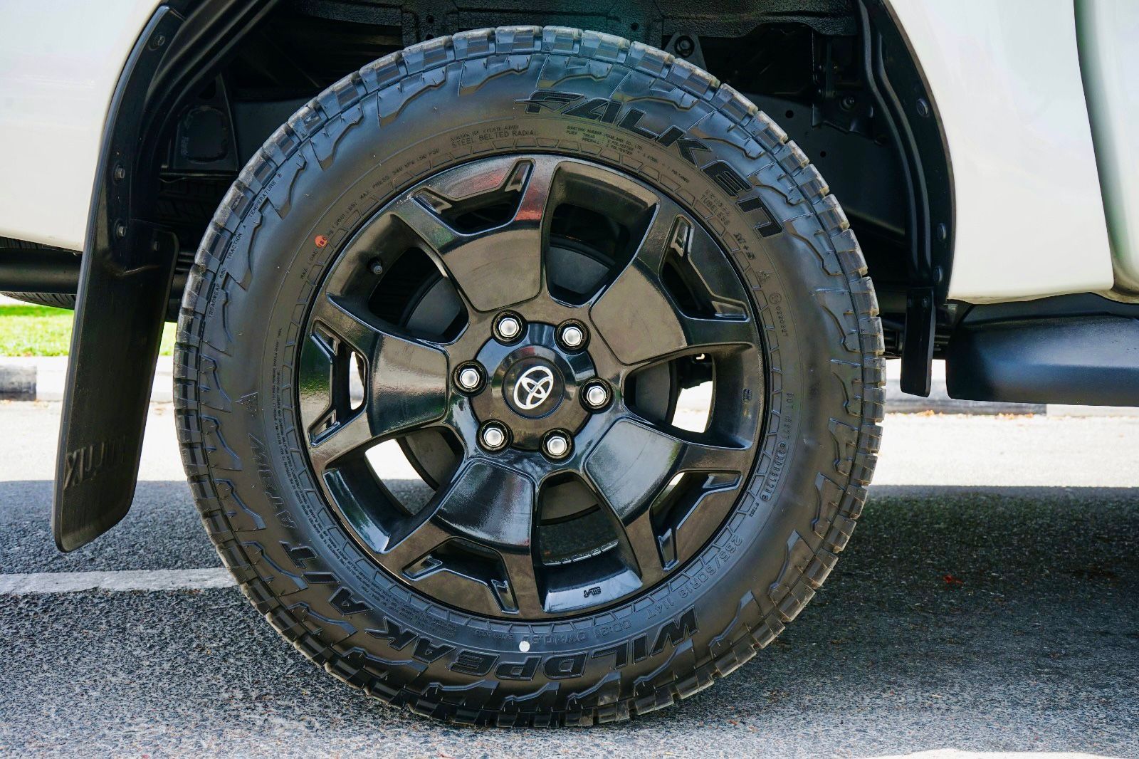 Toyota Hilux 2020 Rogue – 4WD Pickup