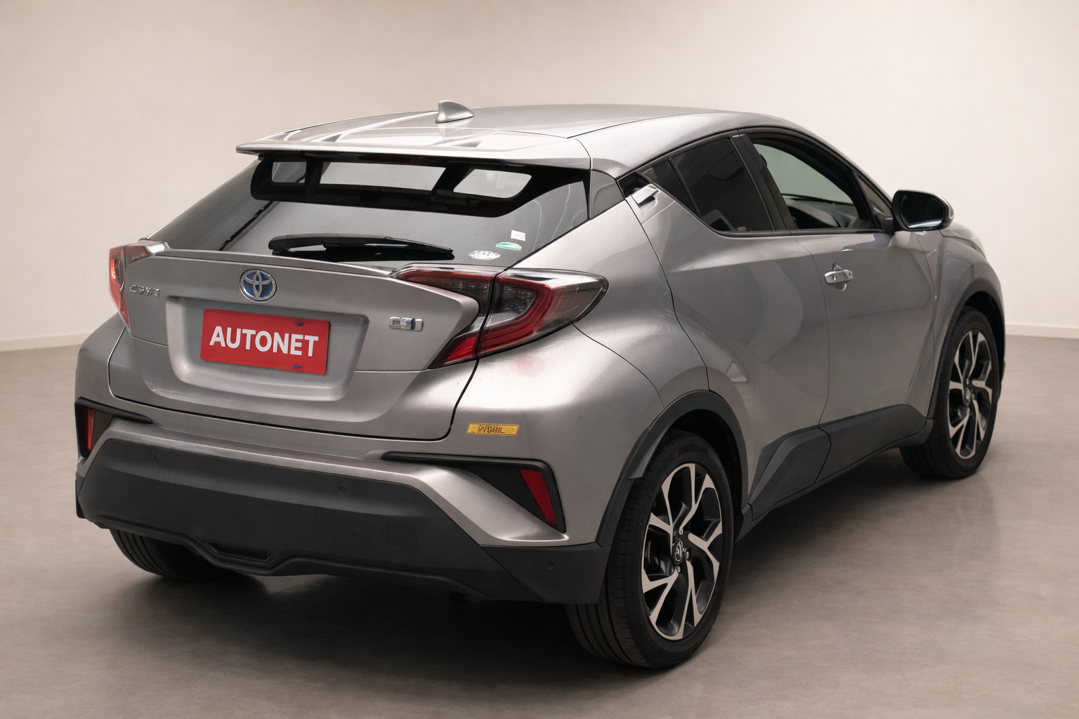 2017 Toyota C-HR – Compact Crossover SUV