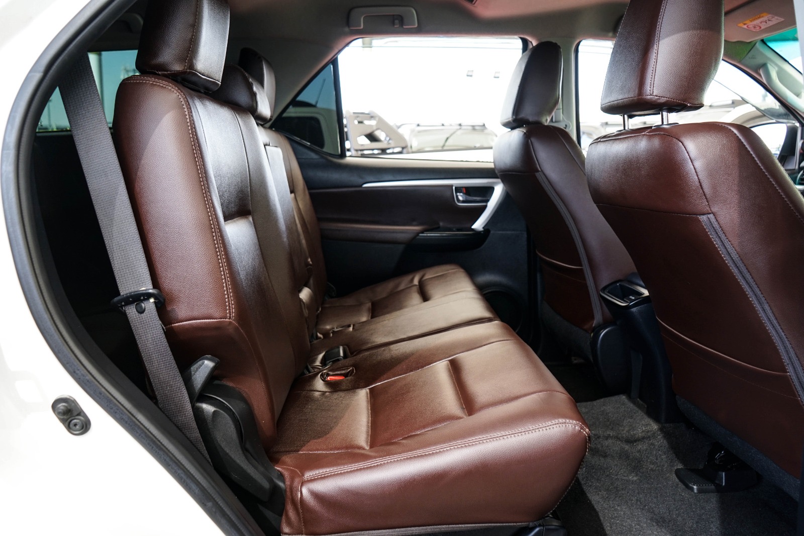 2018 Toyota Fortuner 2.8L Diesel 4WD – 7-Seater SUV