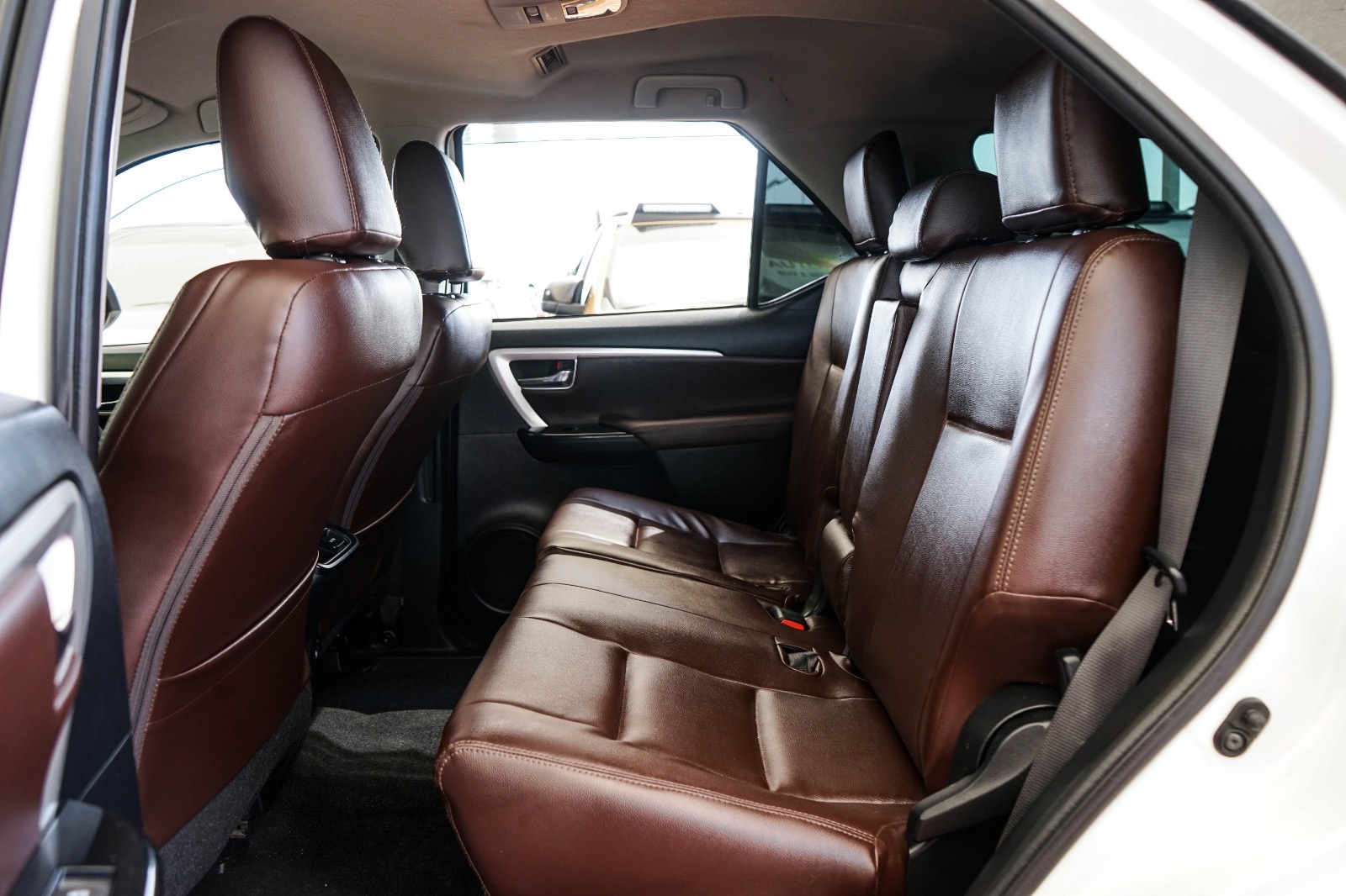 2018 Toyota Fortuner 2.8L Diesel 4WD – 7-Seater SUV
